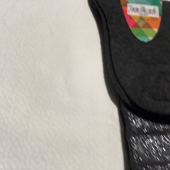 SALE. BUY 5/$10 and save.NWT. Girls Knee Socks Grey Sz 8. - Picture 4 of 6